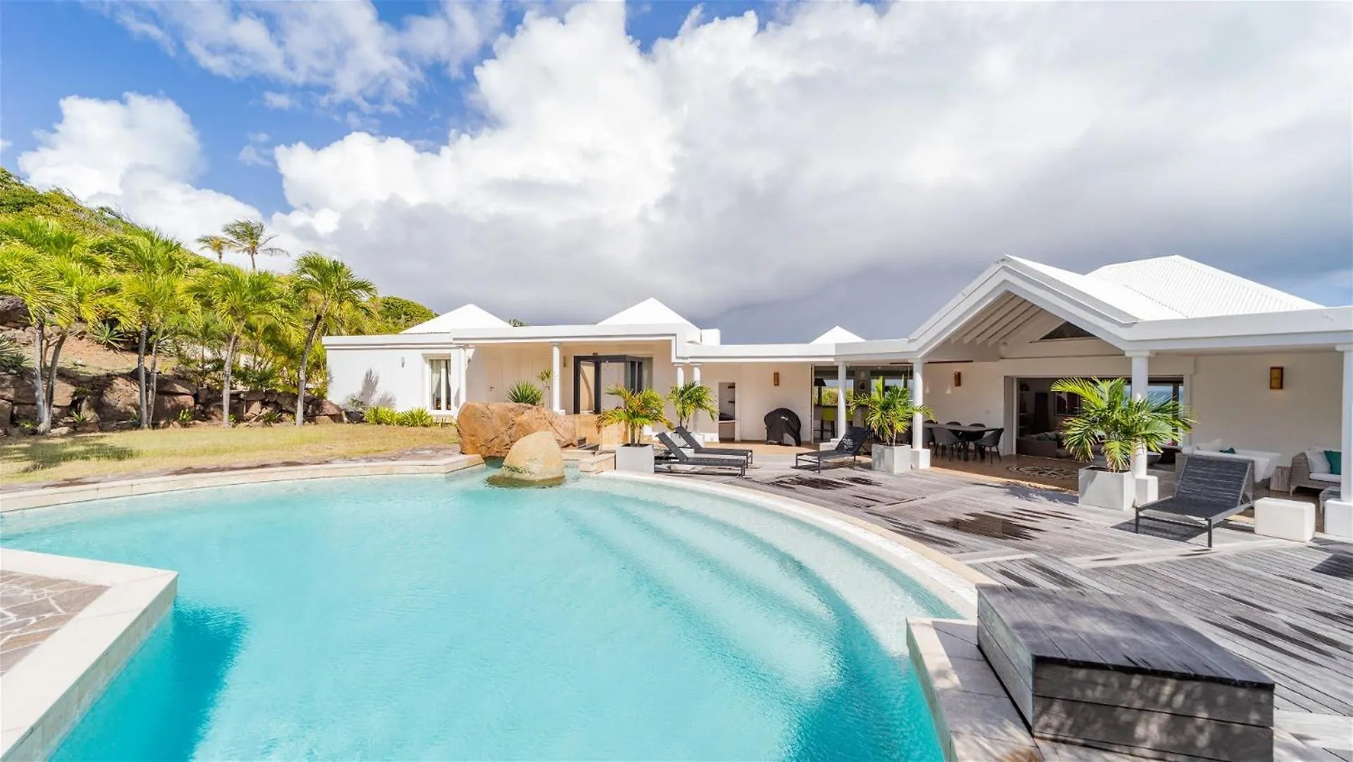 Perfect Getaway Villa In A Quiet Neighborhood Marigot