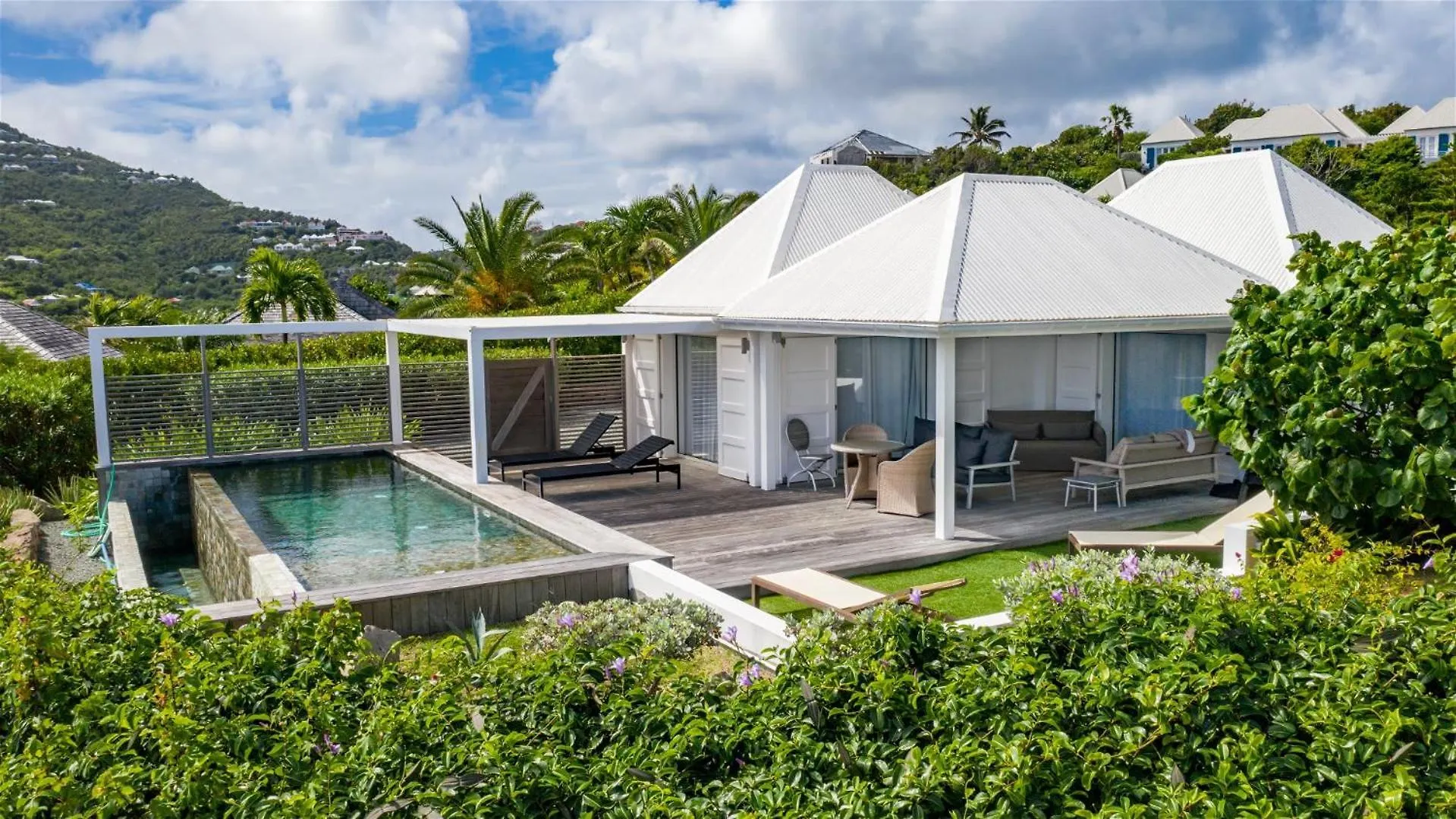 Perfect Getaway Villa In A Quiet Neighborhood Marigot